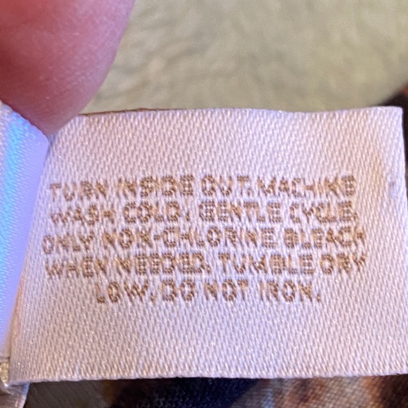 Chico’s size 1 bedazzled Print Top w/3/4” sleeve - Picture 9 of 11